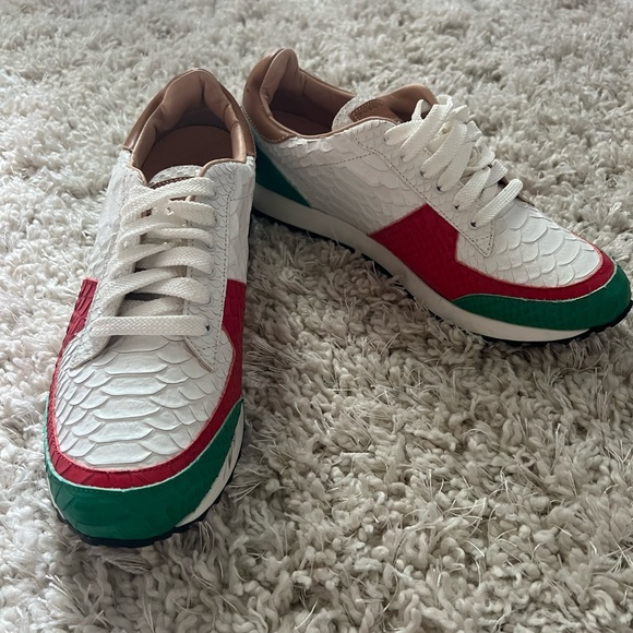 Brand new never used designer sneakers made in Italy. - Picture 7 of 7